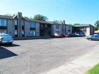 Building Photo - Saint James Apartments