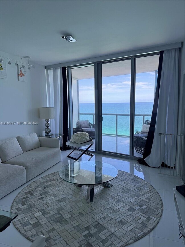 Building Photo - 17121 Collins Ave