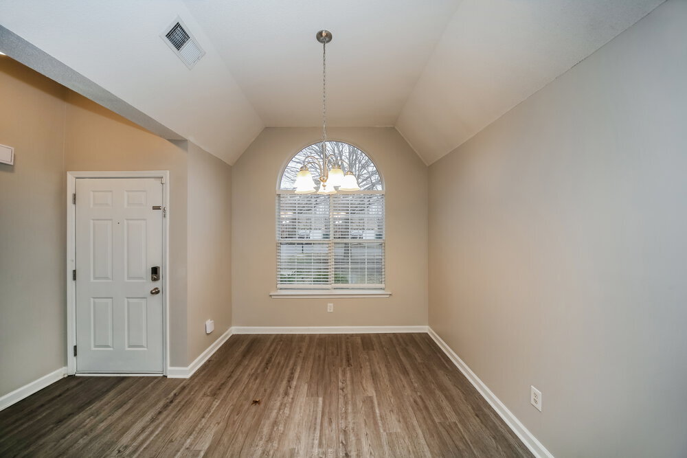 Building Photo - 965 Parham Drive