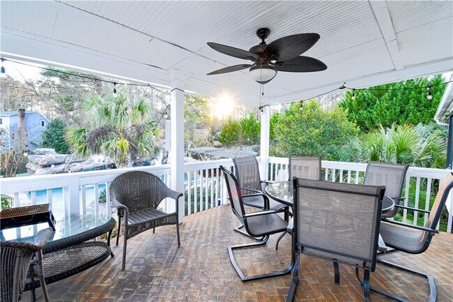 Building Photo - 1679 Rangewood Dr SW