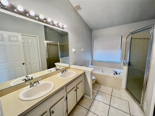 Building Photo - 2632 Heron Landing Ct