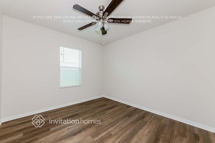 Building Photo - 8021 Majestic Palms Ct