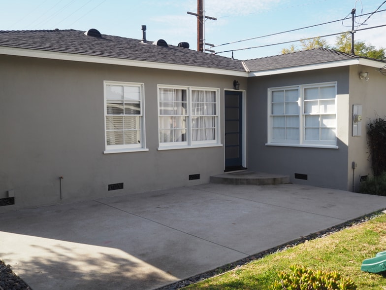 Building Photo - 5347 W 138th St