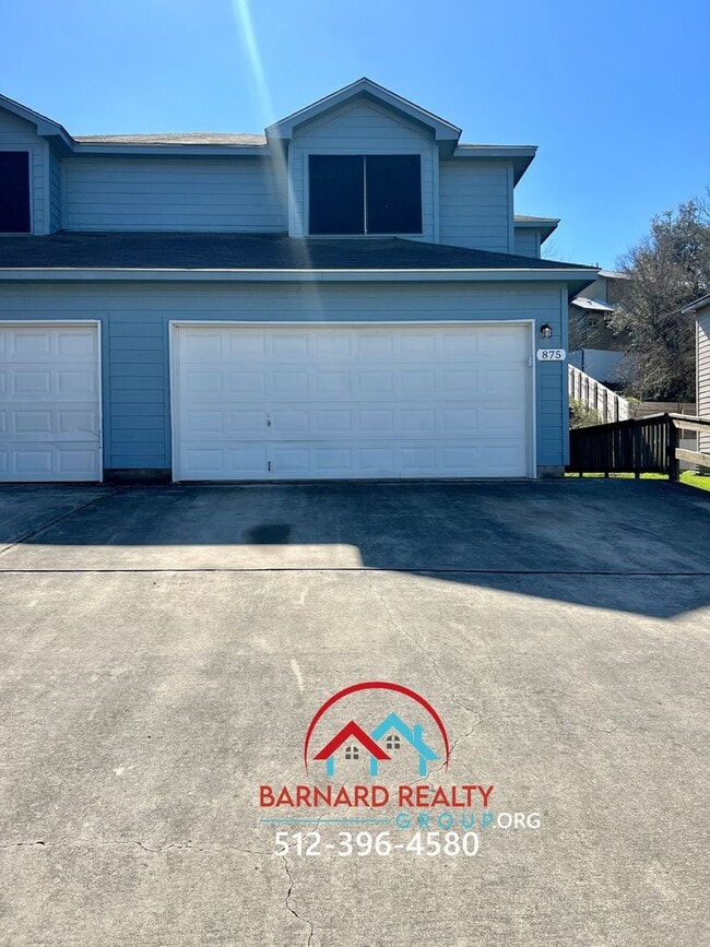 Building Photo - Available Mid July: Well maintained Duplex with Garage and Yard- Close to TX State Bus Stop!