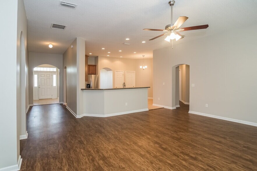 Building Photo - 14081 Bradley Cove Rd