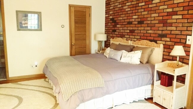 Building Photo - 32 Surf Dr