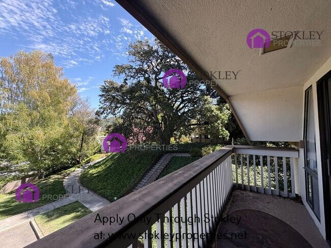 Building Photo - 1317 Canyonwood Ct