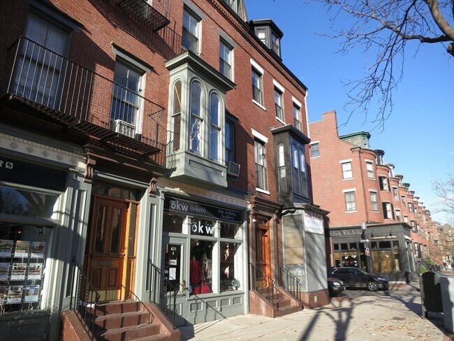 Building Photo - 631 Tremont St