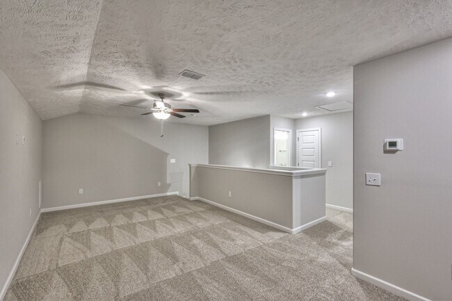 Building Photo - Modern Townhome in Manchester TN