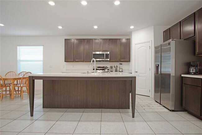 Building Photo - 920 Boca Vista Ct