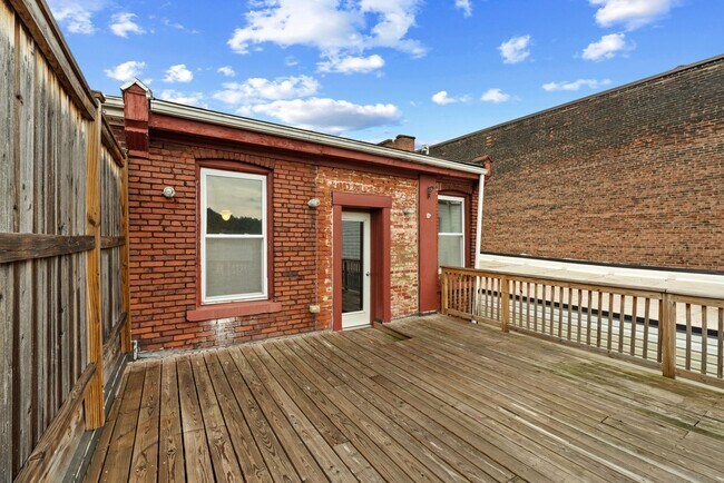 Building Photo - 5169 Butler St