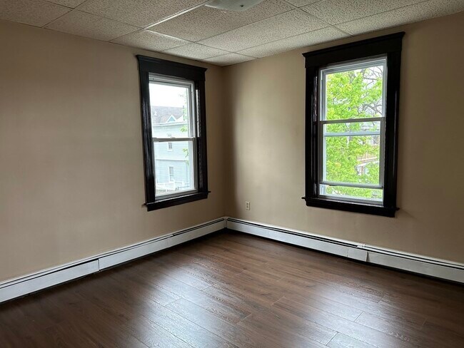 Building Photo - 17 Bowdoin St