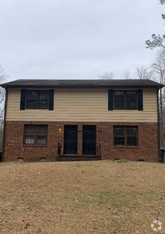 Building Photo - 1405 Harth Dr