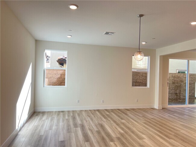 Building Photo - 27524 Orch