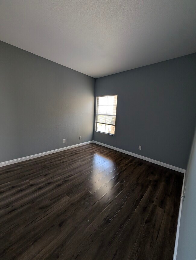 Building Photo - 43592 Yukon Ct