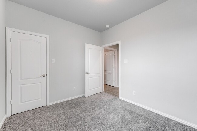 Building Photo - 10505 Stone Peak Dr