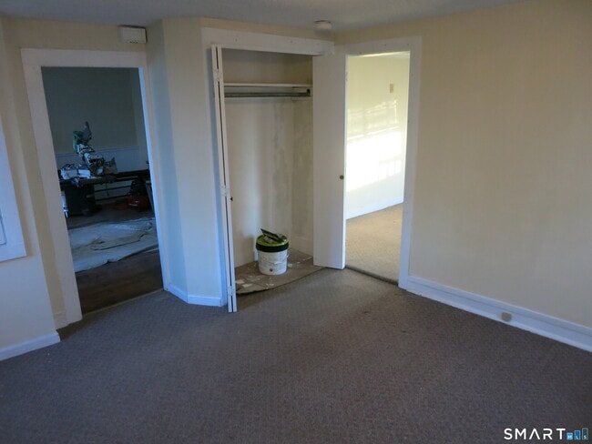 Building Photo - 159 S Main St