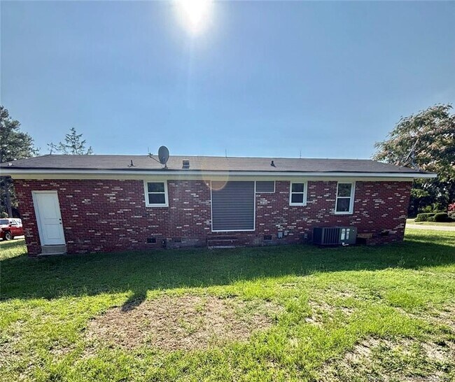 Building Photo - 808 Mockingbird Hill Rd