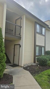 Building Photo - 504 Britton Pl