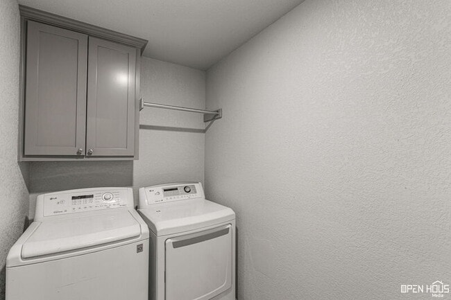 Building Photo - 306 Driftwood Dr