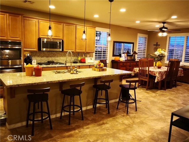 Building Photo - 28934 W Hills Dr