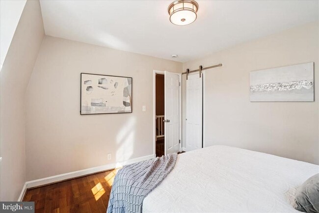 Building Photo - 4642 31st Rd S