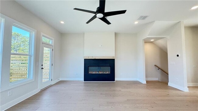 Building Photo - 2678 Evers Dr NE