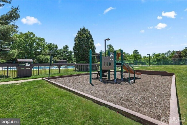 Building Photo - 124 Wood Mill Dr