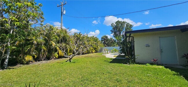 Building Photo - 237 SW 48th Terrace