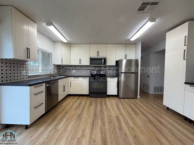 Building Photo - 9607 Gold Hl Dr