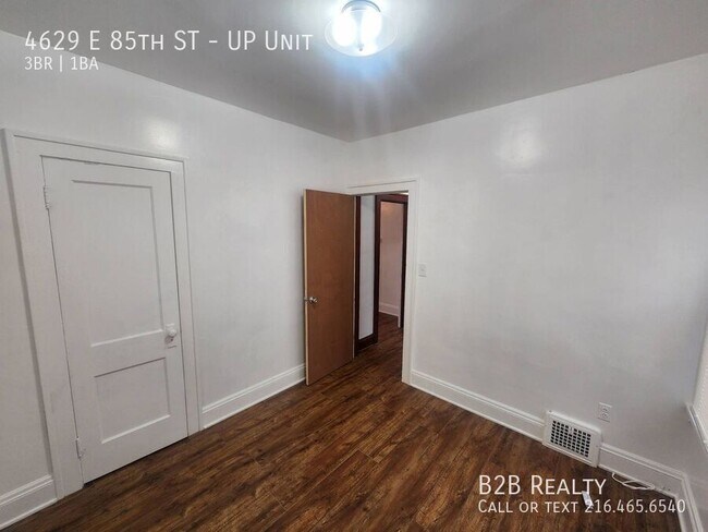 Building Photo - 4629 E 85th St