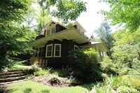 Building Photo - North AVL -  Renovated Arts & Crafts Cottage