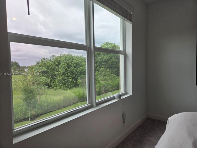 Building Photo - 4343 Hammock Grove Dr