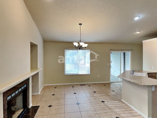 Building Photo - 143 N 700 W