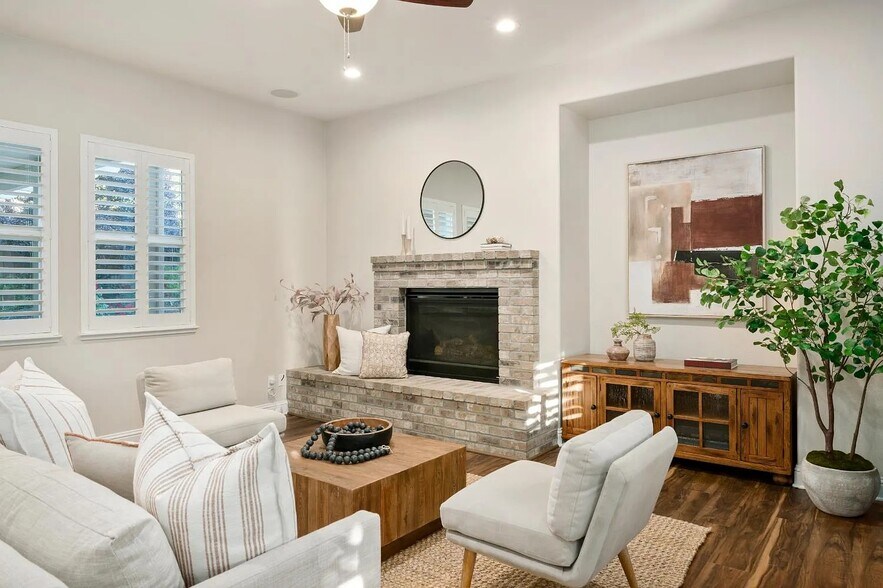 Building Photo - 308 Rialto Ct