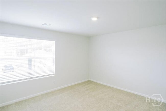 Building Photo - 123 Skylar Rd