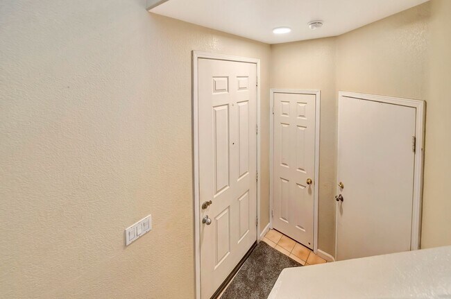 Building Photo - 18038 Flynn Dr