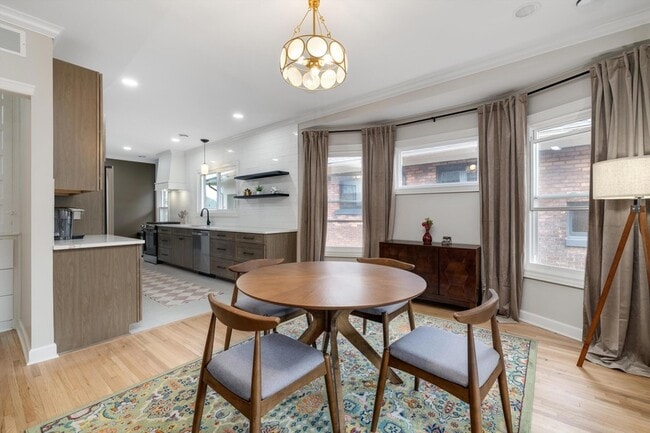 Building Photo - 1458 Virginia Park St