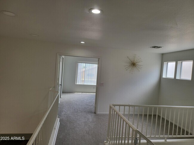 Building Photo - 4909 W Behrend Dr