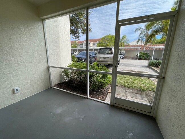 Building Photo - ANNUAL RENTAL - 2 BED / 2 BATH CONDO AT ST...