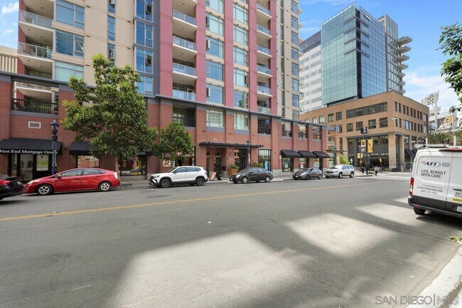 Building Photo - 427 Ninth Ave