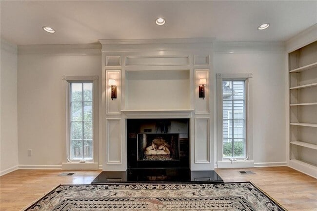 Building Photo - 2611 Briers N Dr