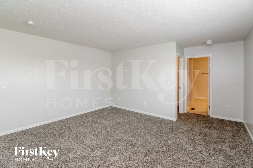 Building Photo - 5973 Marsh Cir