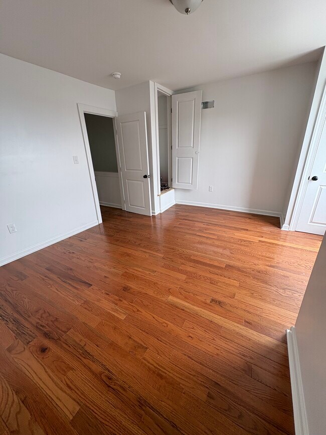 Bedroom - 7111 Clover Ln