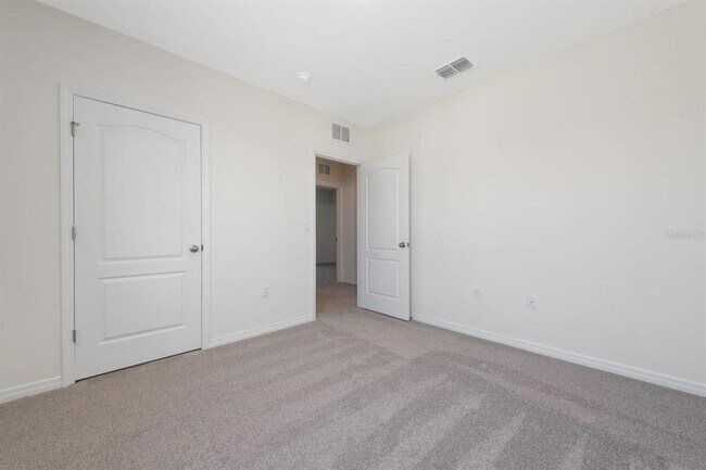 Building Photo - 1296 Cascades Ave