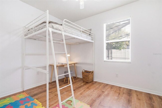 Building Photo - 508 Debra Dr