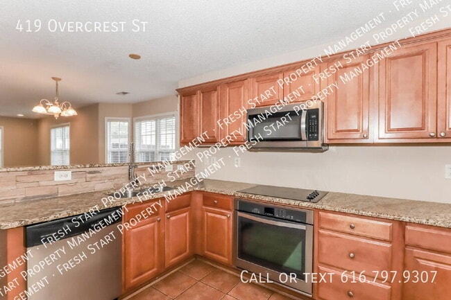 Building Photo - 419 Overcrest St