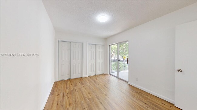 Building Photo - 2463 Coral Wy