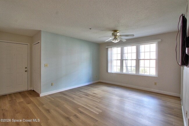Building Photo - 7667 N Wickham Rd
