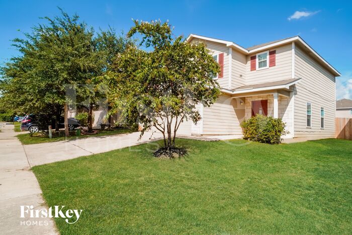 Building Photo - 9334 Maple Silver